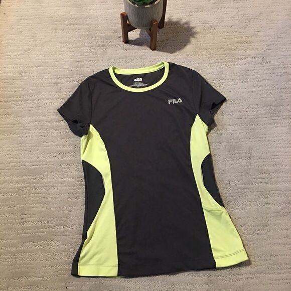 FILA TOP   - Picture 1 of 7